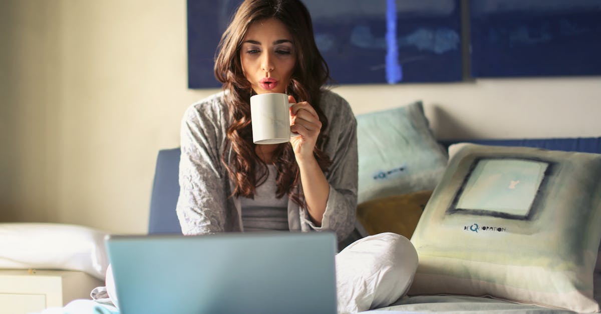 How Much Money Can You Make with a Digital Business from Home