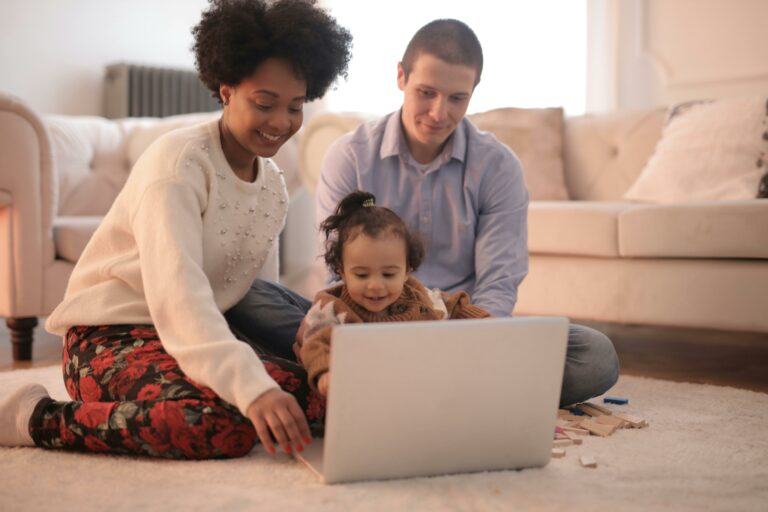 How to Make $5,000/Month Using AI Content Creation Tools in 2025