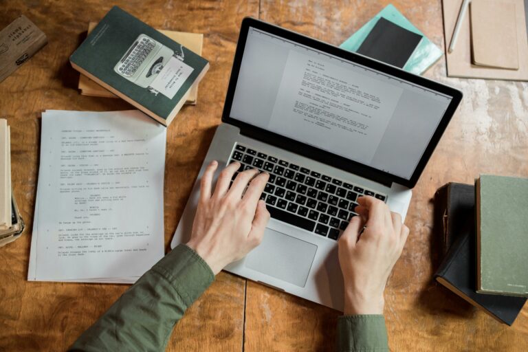 how to start an AI copywriting business